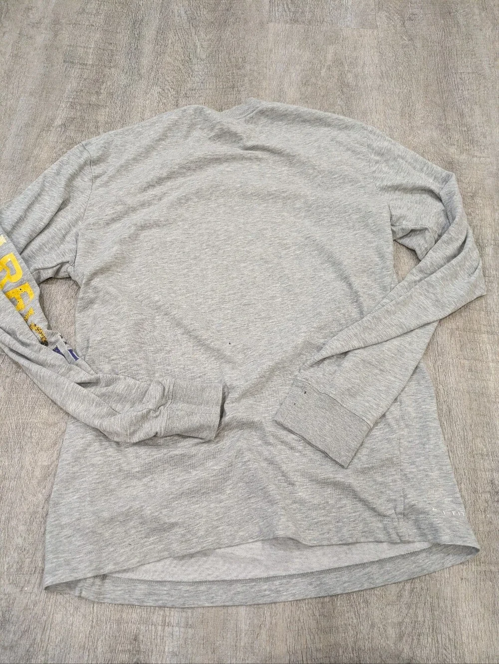 NBA Golden State Warriors Gray Long Sleeve Nike Tee Size Small